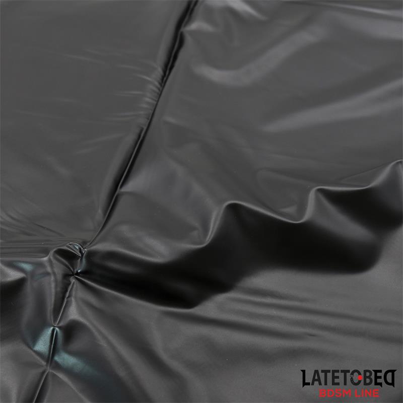 Lençol em PVC Preto Impermeável 2,2x2m